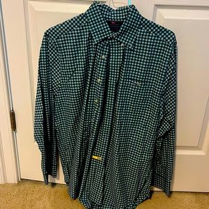 Slim fit tucker shirt. Size large.